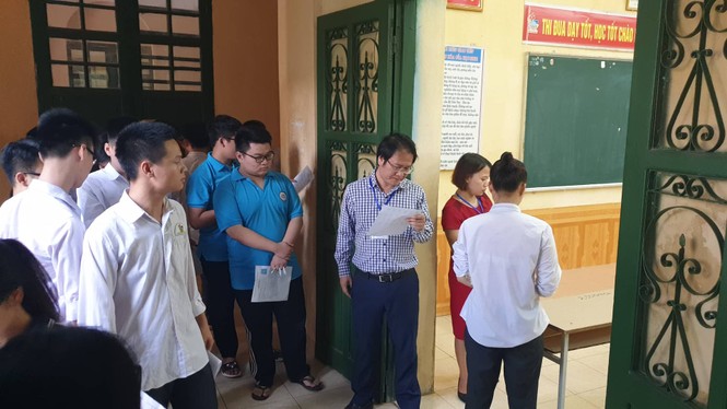 Ngày đầu thi THPT 2019: Siết chặt an ninh, cập nhật giải đề thi Ngữ Văn - ảnh 16