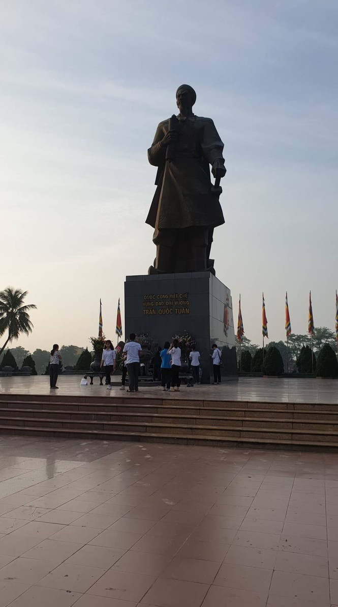Ngày đầu thi THPT 2019: Siết chặt an ninh, cập nhật giải đề thi Ngữ Văn - ảnh 15
