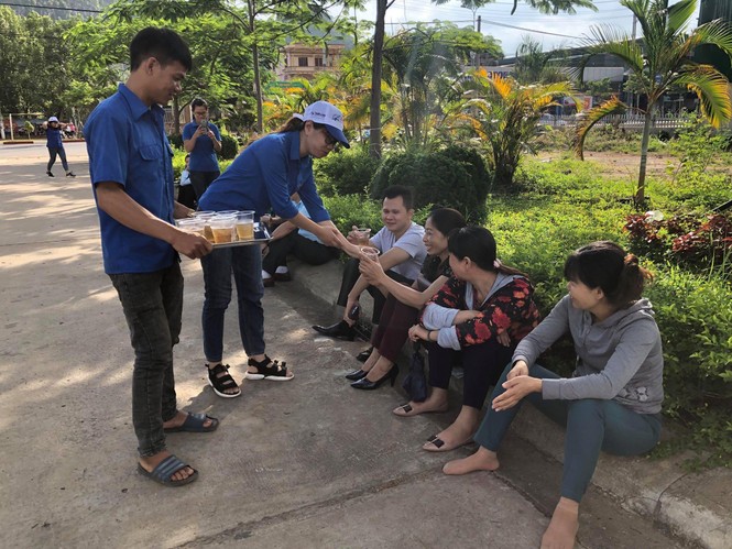 Ngày đầu thi THPT 2019: Siết chặt an ninh, cập nhật giải đề thi Ngữ Văn - ảnh 36