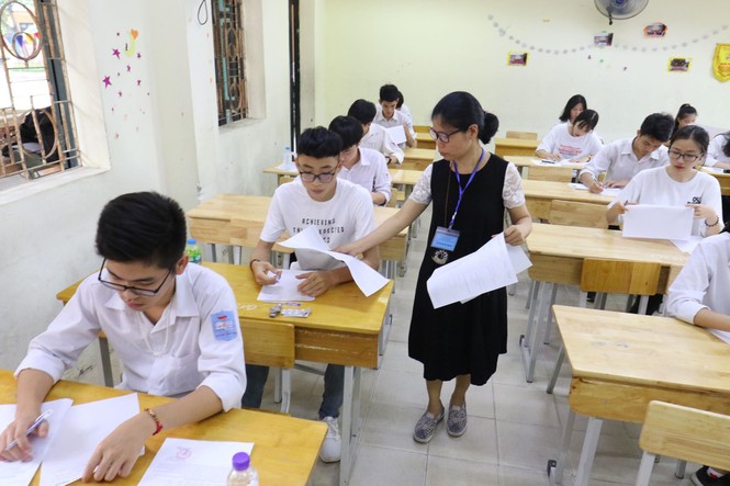 Ngày đầu thi THPT 2019: Siết chặt an ninh, cập nhật giải đề thi Ngữ Văn - ảnh 29