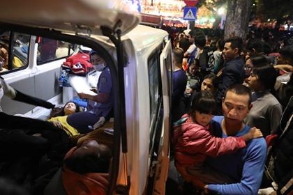Pháo hoa rực sáng đón năm mới 2020 - ảnh 5