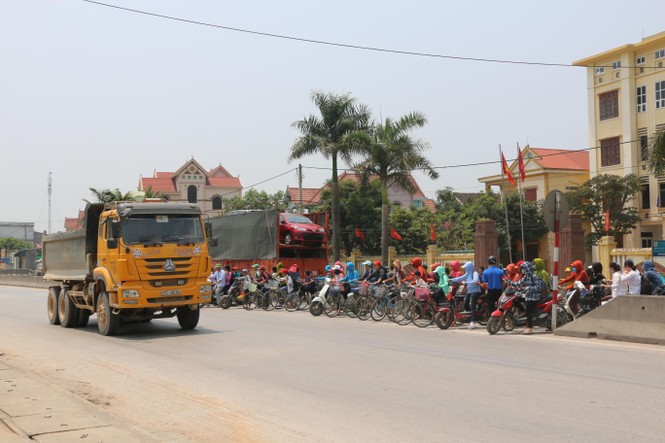 Điểm đen chết người trên QL 1A qua ba trường học - ảnh 3