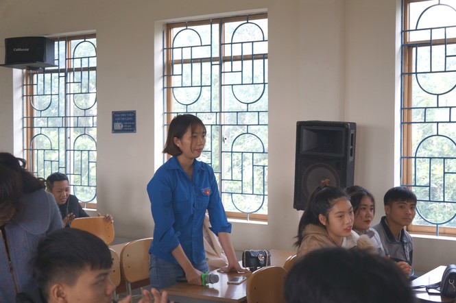 Hàng trăm sinh viên Nghệ An tham gia hội thảo Khởi nghiệp, định hướng việc làm 2019 - ảnh 3
