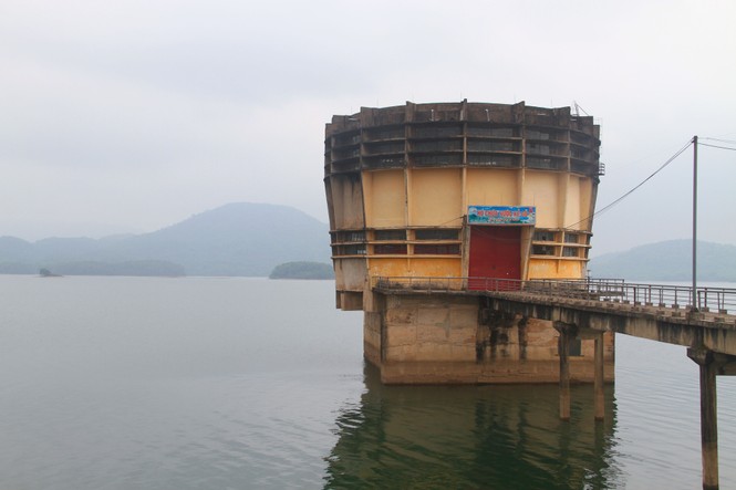Nhạc sỹ Nguyễn Văn Tý - Người đi xây hồ Kẻ Gỗ bài hát sống cùng năm tháng - ảnh 2
