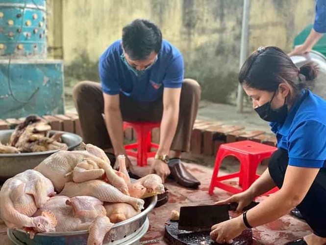 Tặng bánh chưng xanh - Thắng nhanh COVID-19 - ảnh 10