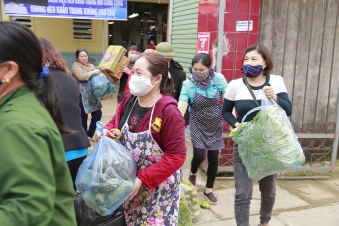 Tặng bánh chưng xanh - Thắng nhanh COVID-19 - ảnh 7