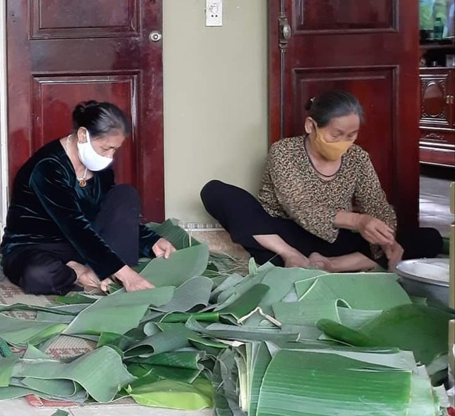 Tặng bánh chưng xanh - Thắng nhanh COVID-19 - ảnh 1