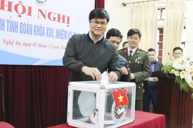Anh Lê Văn Lương giữ chức Bí thư Tỉnh đoàn Nghệ An - ảnh 2