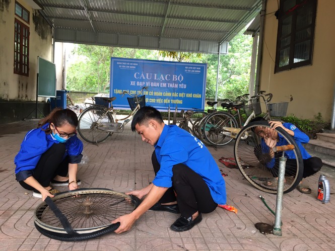 Đoàn thanh niên Hà Tĩnh “biến” phế liệu thành xe đạp tặng cho học sinh nghèo - ảnh 1