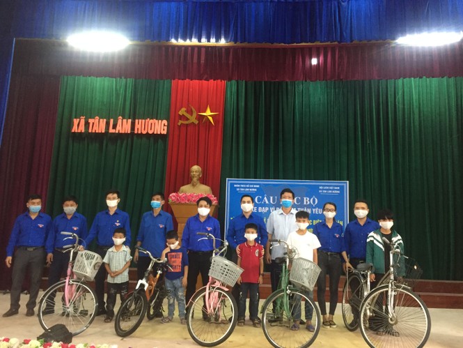 Đoàn thanh niên Hà Tĩnh “biến” phế liệu thành xe đạp tặng cho học sinh nghèo - ảnh 5