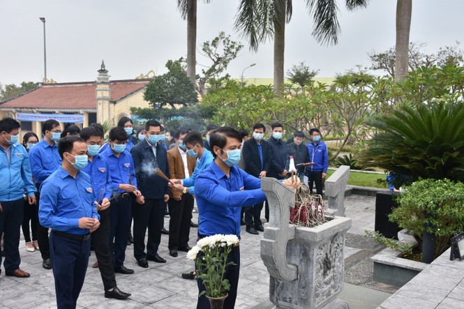 Thanh niên cụm Bắc Trung Bộ đi đầu trong phòng dịch COVID, khắc phục hậu quả thiên tai - ảnh 1