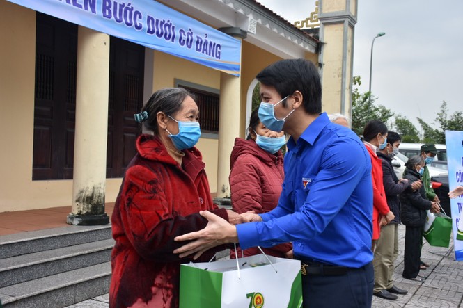 Thanh niên cụm Bắc Trung Bộ đi đầu trong phòng dịch COVID, khắc phục hậu quả thiên tai - ảnh 2