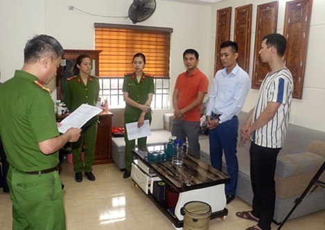 Lừa đảo xin việc, chiếm đoạt 20 tỷ đồng của 200 nạn nhân - ảnh 2 Lừa đảo xin việc, chiếm đoạt 20 tỷ đồng của 200 nạn nhân - ảnh 2