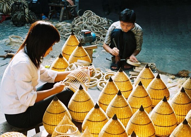 Sinh sắc 'Làng nghề, phố nghề' ở Văn Miếu Quốc Tử Giám - ảnh 4