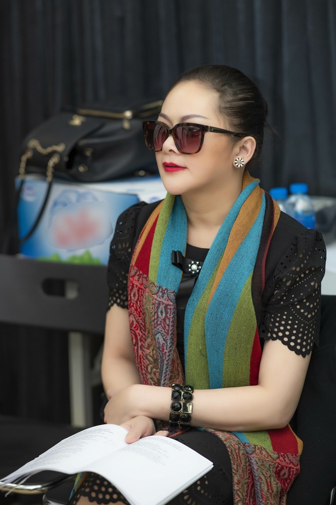 Sau tin đồn cưới Ngọc Sơn, Như Quỳnh rạng rỡ bên Quang Dũng tập show - ảnh 6