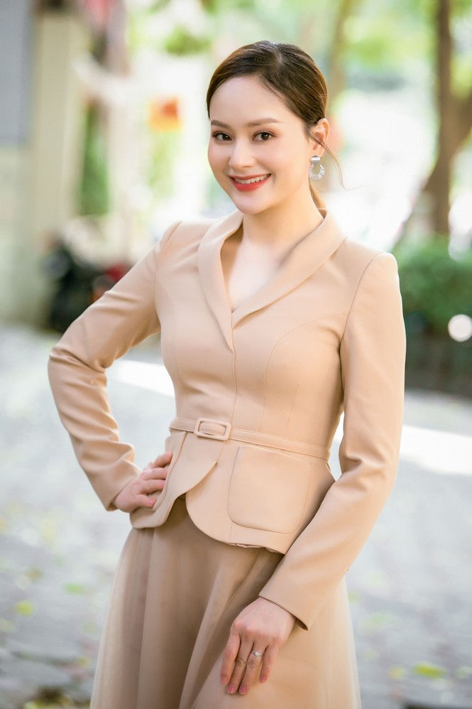 Ngắm nhan sắc ‘gái một con' của diễn viên Lan Phương - ảnh 5