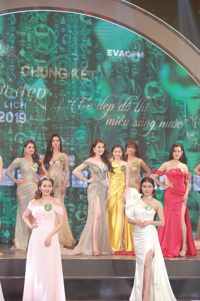 Huỳnh Thúy Vi đăng quang Người đẹp Du lịch Cần Thơ 2019 - ảnh 1