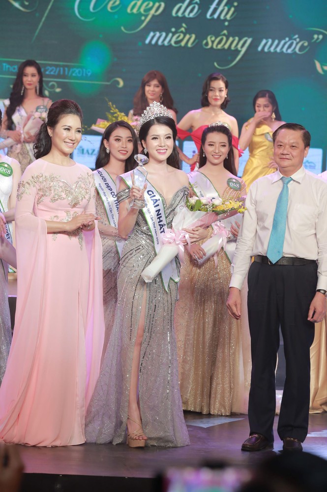 Huỳnh Thúy Vi đăng quang Người đẹp Du lịch Cần Thơ 2019 - ảnh 8