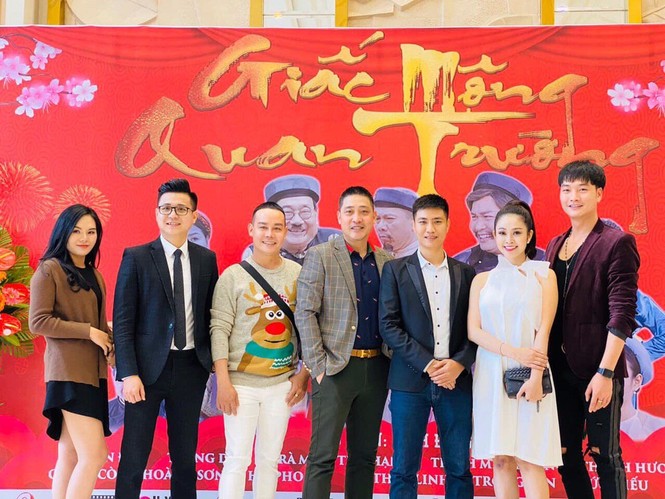 'Giấc mộng quan trường' đề cập vụ nước bẩn, cháy Rạng Đông, sàm sỡ ở thang máy - ảnh 2