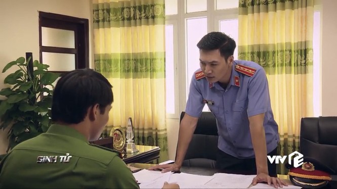 Sinh tử tập 38: Cán bộ xã bị xúi bẩy đổ tội cho chủ tịch huyện chủ mưu ăn tiền - ảnh 4