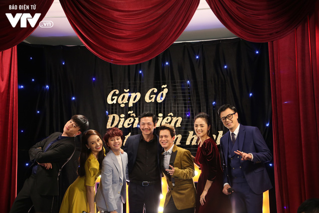 Thu Quỳnh, Thanh Hương, Phương Oanh quẩy tưng bừng ‘Đi đu đưa đi' - ảnh 1