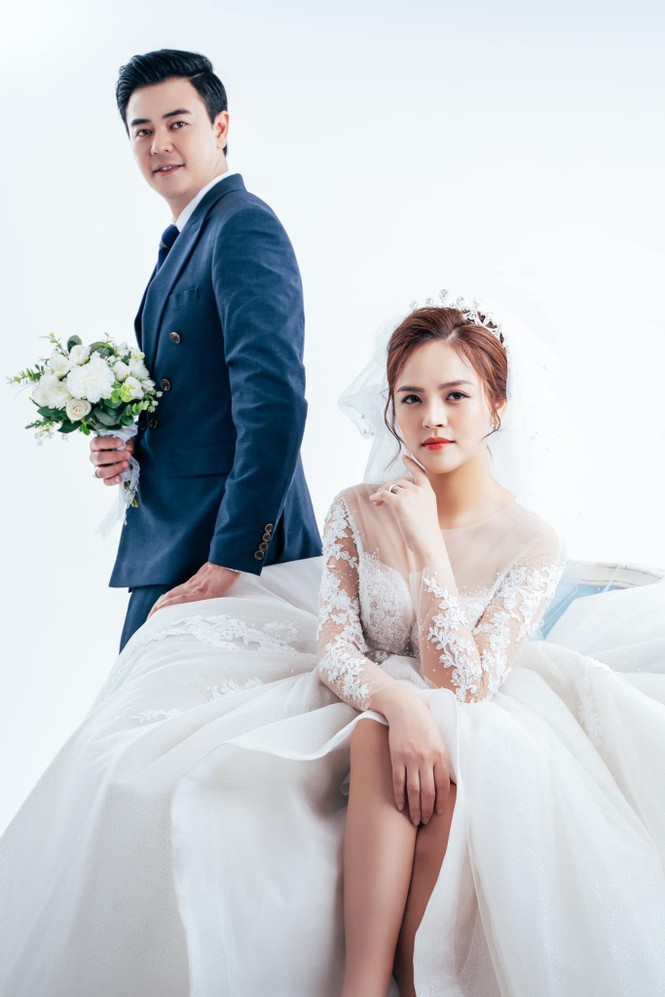 Về nhà đi con phiên bản COVID-19: Huệ-Quốc cưới nhau, Thư bị bố Sơn mắng vì trốn cách ly? - ảnh 1