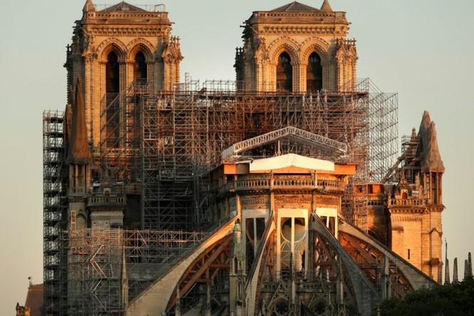 Một năm sau hỏa hoạn, di sản nhà thờ Đức Bà Paris giờ ra sao? - ảnh 1