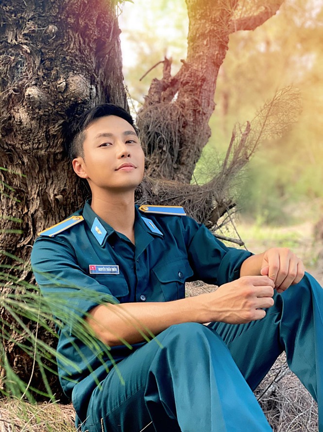 Lộ ảnh hậu trường phim Tết của Bình An, Thanh Sơn - ảnh 5