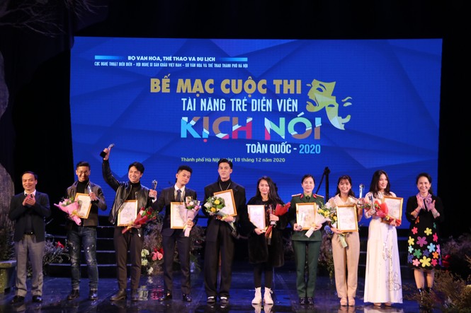 Việt Hoa ‘Cô gái nhà người ta’, Lê Lộc trong số 9 diễn viên trẻ giành giải Vàng - ảnh 2