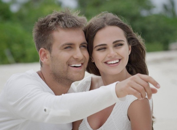 Đường cong ‘gây mê’ của mỹ nhân xứ Moldova - ảnh 23