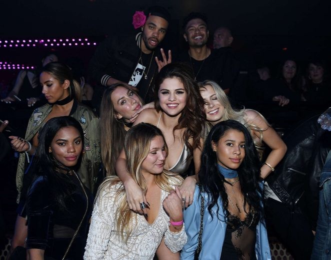Ngất ngây ngắm Selena Gomez ngày càng quyến rũ - ảnh 13