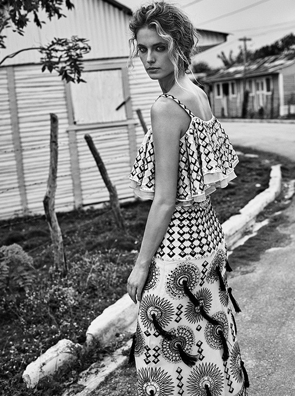 ‘Nàng sếu’ Kate Bock khoe dáng ngọc, chân dài mê mải - ảnh 20