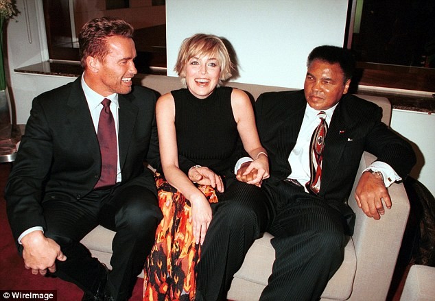 Sharon Stone gần 60 tuổi vẫn cực gợi cảm - ảnh 6