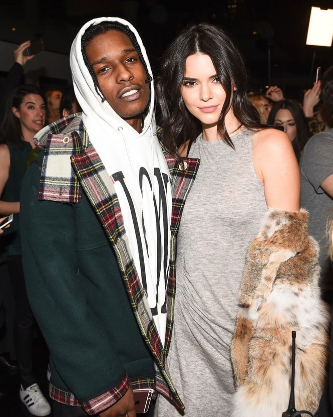Kendall Jenner, Kim Kardashian - ảnh 14