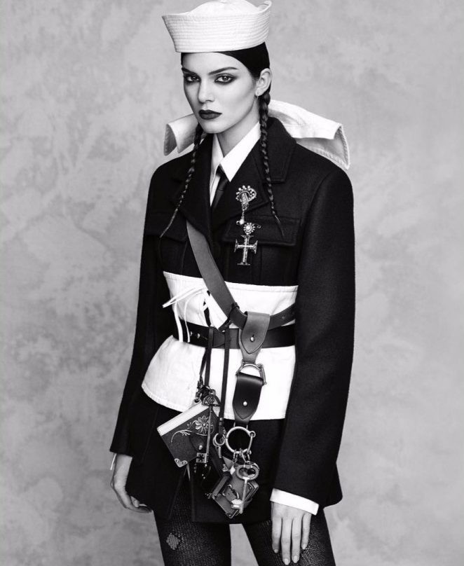 Kendall Jenner, Kim Kardashian - ảnh 12
