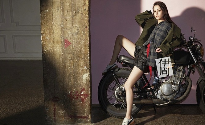 Địch Lệ Nhiệt Ba, fashionista - ảnh 1