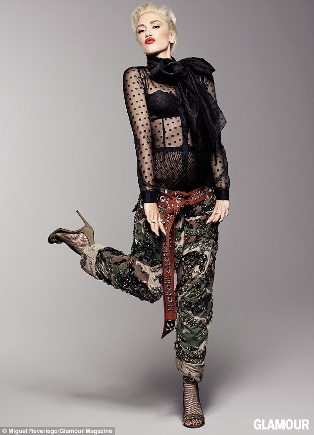 phim,diễn viên,nghệ sĩ,ngôi sao,ấn tượng,nữ ca sĩ,Gwen Stefani,lễ trao giải,nữ ca sĩ,Gwen Stefani,giọng ca,Johnny Depp, Zendaya, Ashley Graham, Joe Jonas, Miranda Kerr, Amber Heard, Blake Shelton, The Voice, No Doubt - ảnh 2