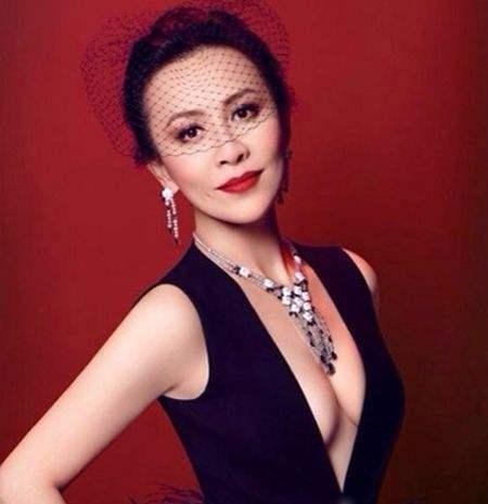 Ngỡ ngàng mặt mộc của ‘nữ hoàng màn ảnh’ Lưu Gia Linh - ảnh 8