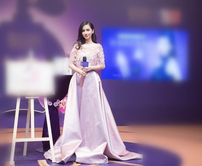 Nhan sắc xinh đẹp hoàn hảo của bà mẹ một con Angelababy - ảnh 3