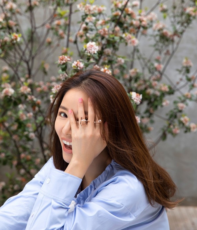 Khoảnh khắc an nhiên dịu dàng của ‘gái một con’ Lâm Tâm Như - ảnh 2