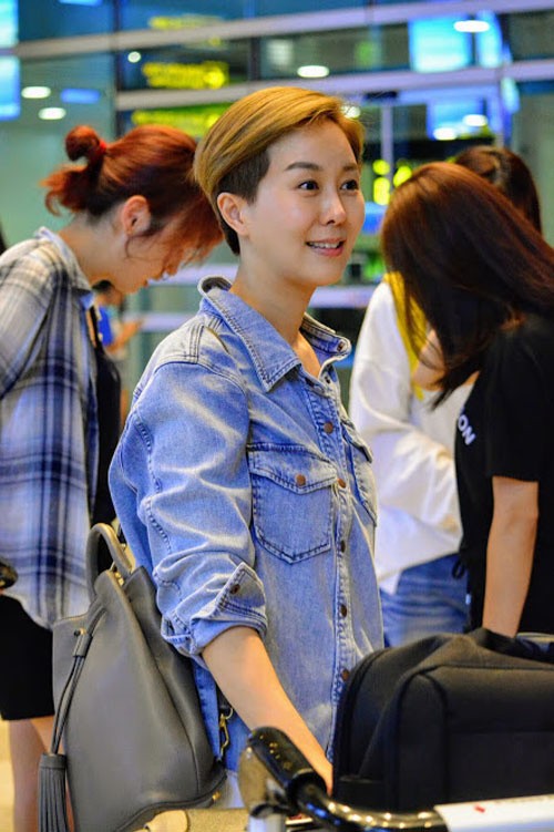 Kim Hee Sun vui 'hết cỡ' cùng đồng nghiệp ở Đà Nẵng - ảnh 7