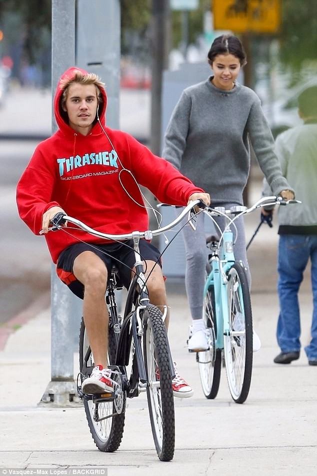Selena Gomez,Justin Bieber,The Weeknd - ảnh 6