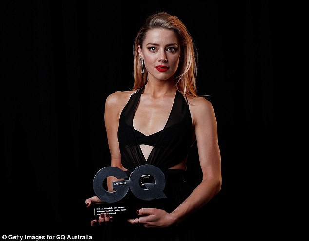 Amber Heard gợi cảm - ảnh 11