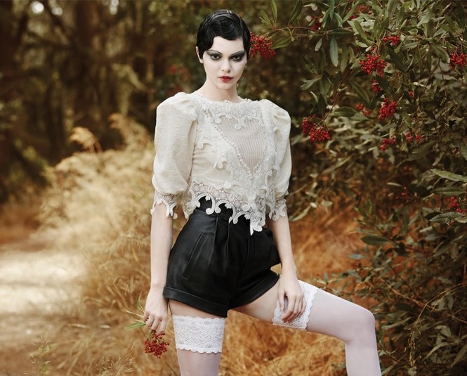 Kendall Jenner phủ nhận đồng tính - ảnh 20