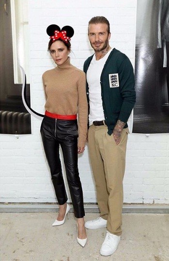 Victoria Beckham mặc gợi cảm khoe chân thon dáng chuẩn - ảnh 9