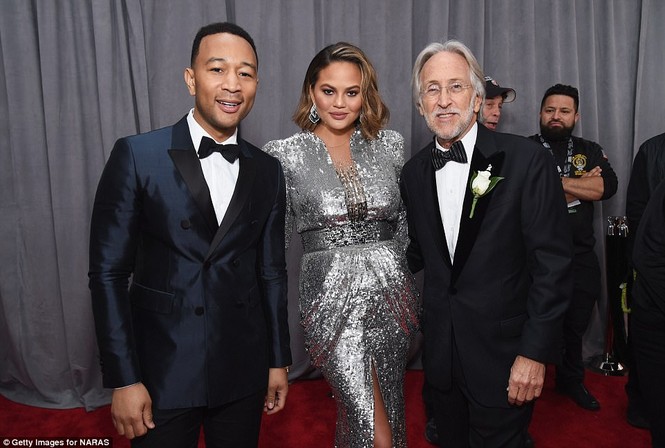 Rita Ora Grammy 2018 - ảnh 9