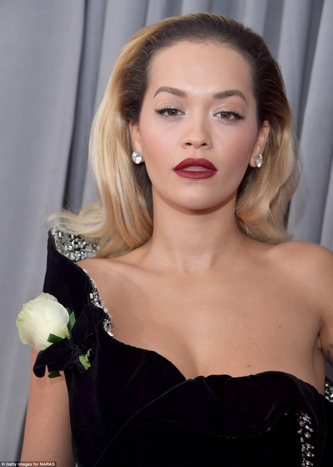 Rita Ora Grammy 2018 - ảnh 4