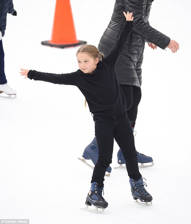 Brooklyn Beckham, Harper Beckham - ảnh 11