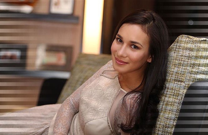 Celina Jade Han Geng, Lư Tĩnh San Hàn Canh - ảnh 18