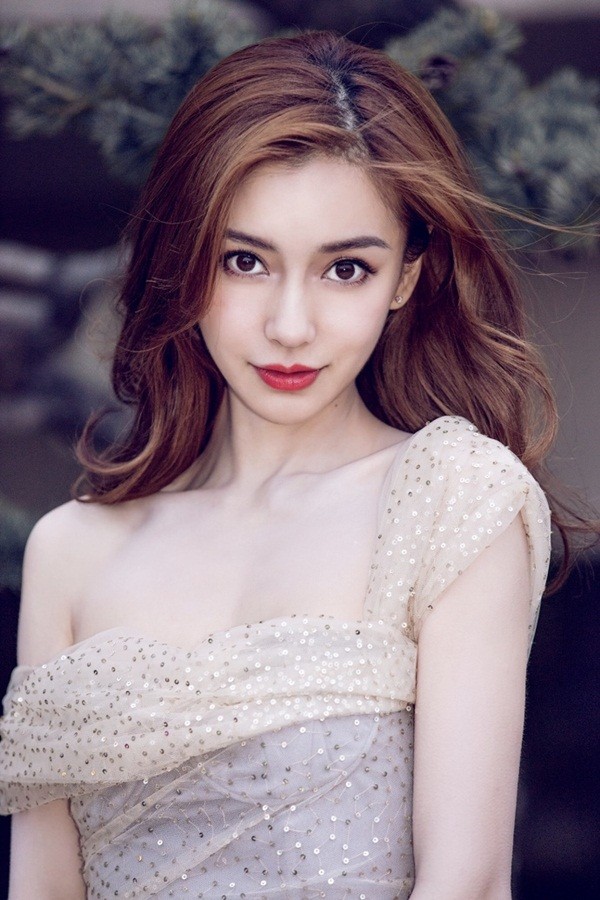 Angelababy lệch vai gợi cảm - ảnh 2